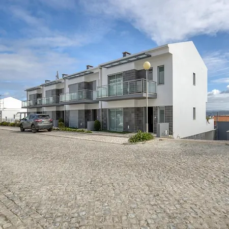 Modern With Pool And Barbecue, Cleaning Included