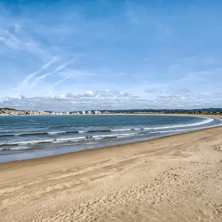 Modern With Pool And Barbecue, Cleaning Included Holiday home Salir de Porto